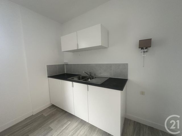 Appartement F2 à louer - 2 pièces - 47.37 m2 - CHAMBRAY LES TOURS - 37 - CENTRE - Century 21 Agence Grand Sud