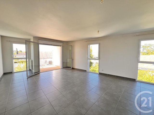 Appartement F3 à vendre - 3 pièces - 67.01 m2 - CHAMBRAY LES TOURS - 37 - CENTRE - Century 21 Agence Grand Sud
