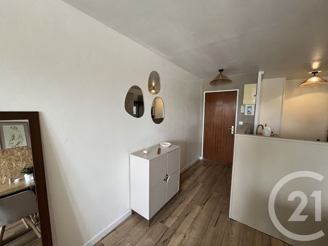Appartement F2 à louer - 2 pièces - 49.73 m2 - LA RICHE - 37 - CENTRE - Century 21 Agence Grand Sud