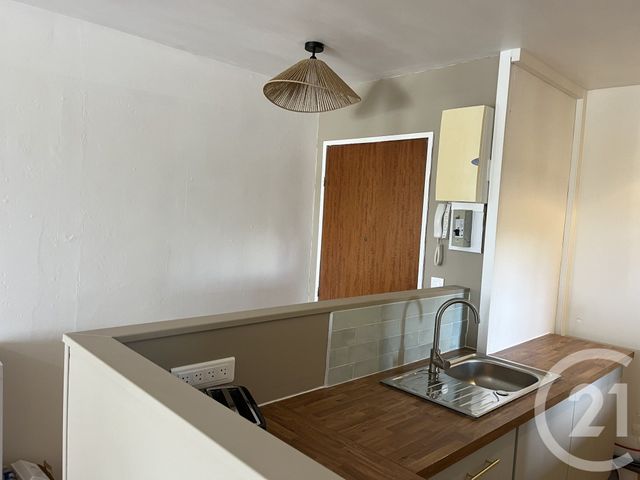 Appartement F2 à louer - 2 pièces - 49.73 m2 - LA RICHE - 37 - CENTRE - Century 21 Agence Grand Sud